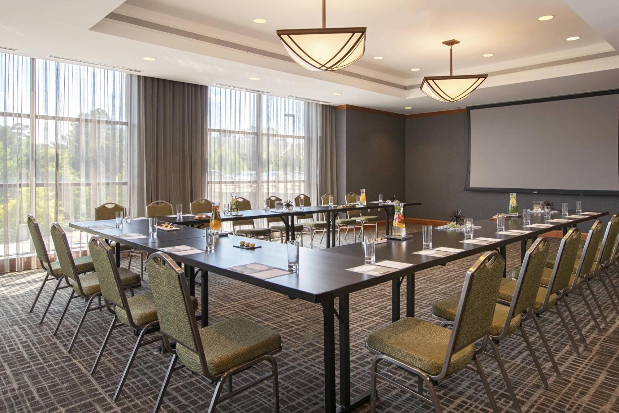 Renaissance Raleigh North Hills Hotel Kültér fotó