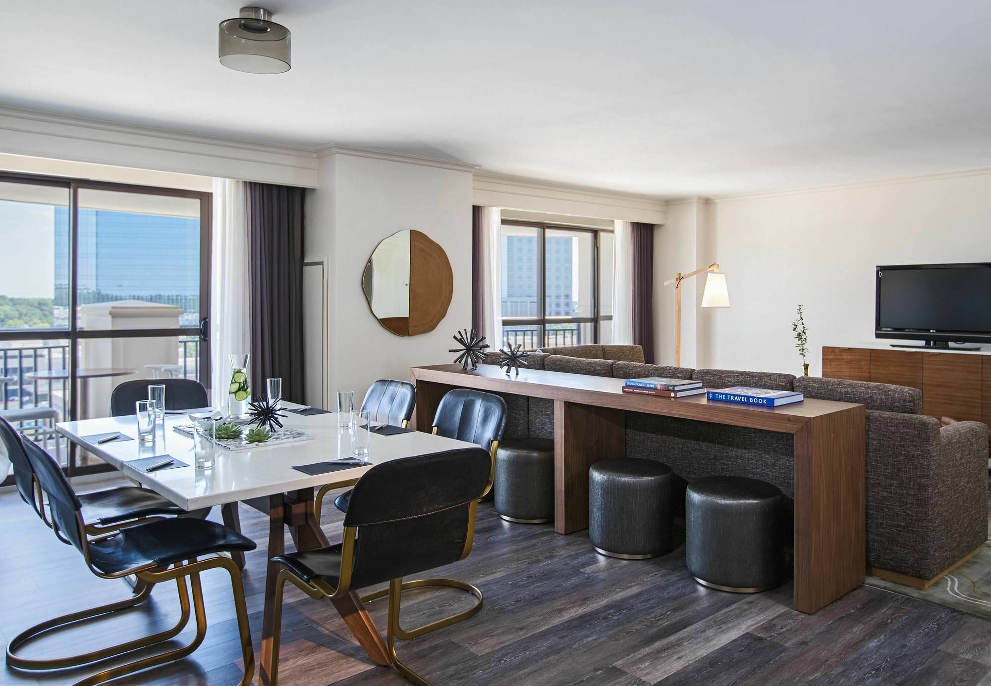 Renaissance Raleigh North Hills Hotel Kültér fotó